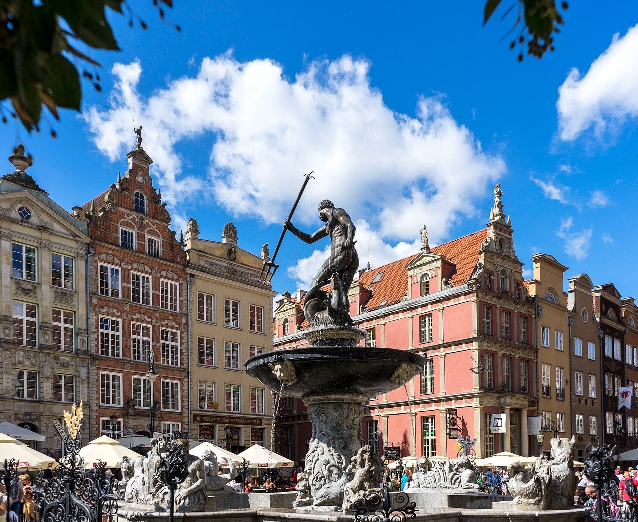 gdańsk, poland, neptune fountain-2700892.jpg